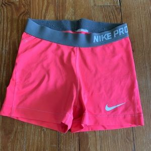 Nike pro 3 inch